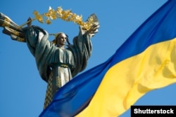 Монумент Незалежності – тріумфальна колона в Києві, присвячена Незалежності України