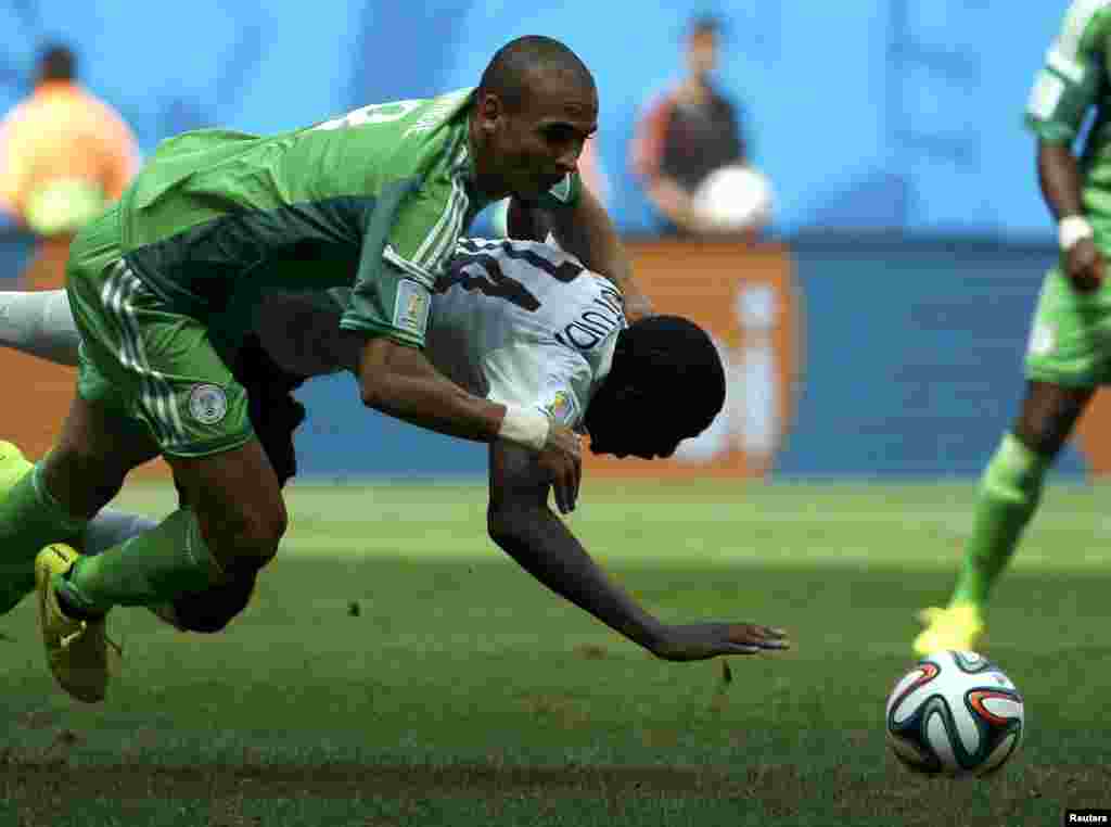 Fransa-Nigeriya &ndash; 2:0. Peter Odemwingie vs. Blaise Matuidi.