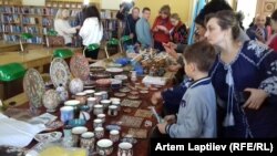 Київ, акція «Рука допомоги» на підтримку дітей кримських політв'язнів, листопад 2017 року