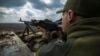 На Донбасі через обстріли травмований український військовий – штаб