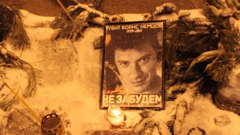 U Moskvi komemoracija za ubijenog Borisa Njemcova