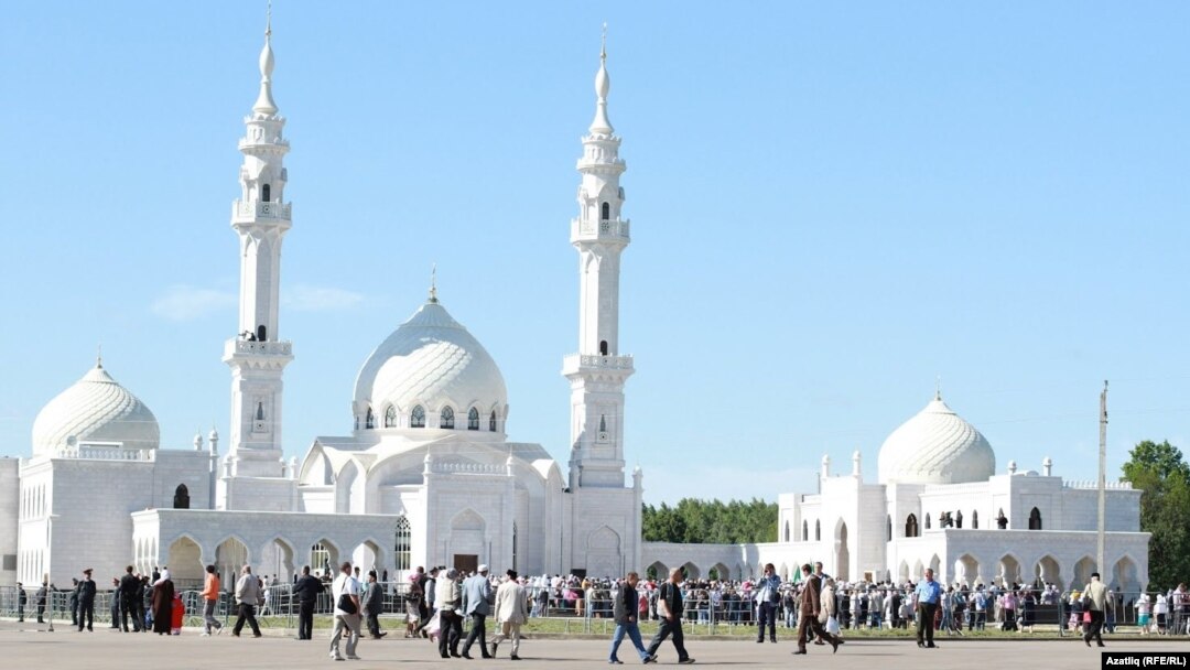 Ак мәчет (Белая мечеть) в Болгаре