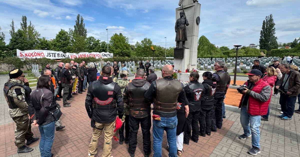 Протест у Празі проти російського мотоклубу «Нічні вовки» на річниці Другої світової