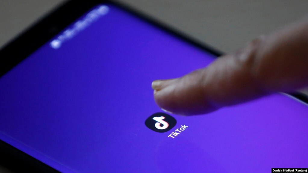 В Италии TikTok заблокирует аккаунты детей после смерти девочки