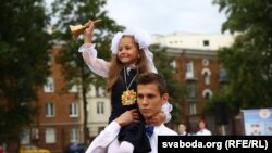 Апошні званок на лінейцы ў гімназіі №75 гораду Менску.