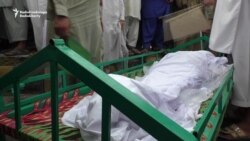 Pakistani Protesters Stage Sit-In With Body After Police Killing