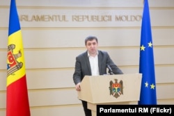 Депутат, голова комісії з питань національної безпеки, оборони та громадського порядку Ліліан Карп