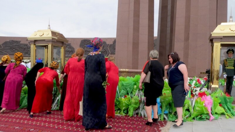 Türkmenistanda Hatyra güni bellendi