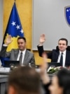 Qeveria e Kosovës gjatë një mbledhjeje.