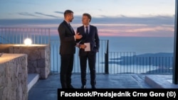 Jakov Milatović i Emanuel Makron, crnogorski i francuski predsednici, uoči samita u Tivtu, 4. juna 2026. godine.