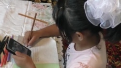"Уроки" таджикского мигранта дочери по "Скайп"-у