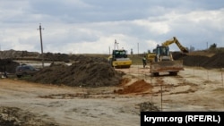 Строительство трассы «Таврида», Белогорский район Крыма, октябрь 2017 года