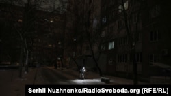 Київ під час відключення світла внаслідок російських атак
