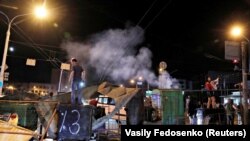 Жорсткий розгін, водомети та гумові кулі: фото другої ночі протестів у Білорусі