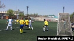 Жетім балалар мен мектеп-интернет тәрбиеленушілері арасындағы футболдан бесінші Қазақстан біріншілігінің ойыны. Алматы, 25 сәуір 2017 жыл. 