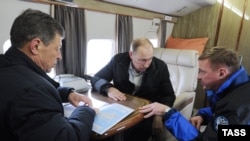 Президент Путин Курск губернатори Старавойт билан.