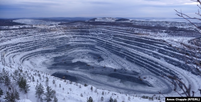 One of the Evraz quarries that lie about 4 kilometers from the monastery. The mining company employs some 6,000 people in Kachkanar.