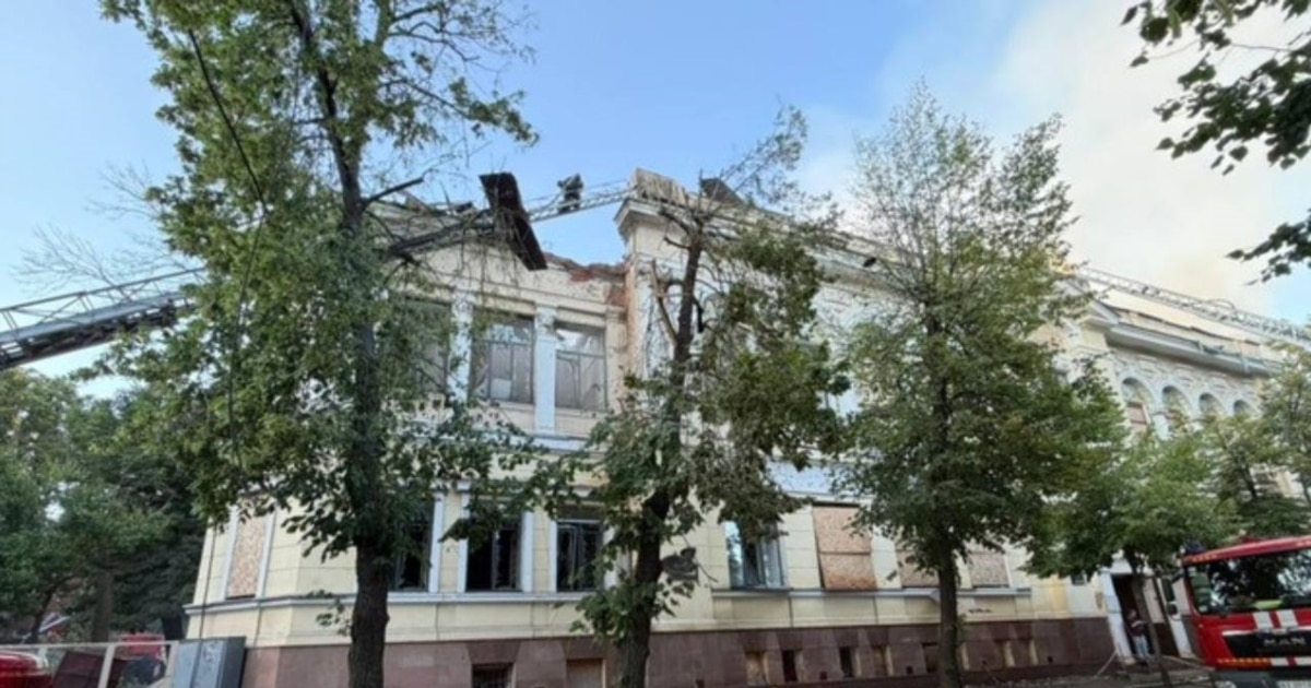 У Харкові російський дрон влучив у багатоповерхівку - Синєгубов