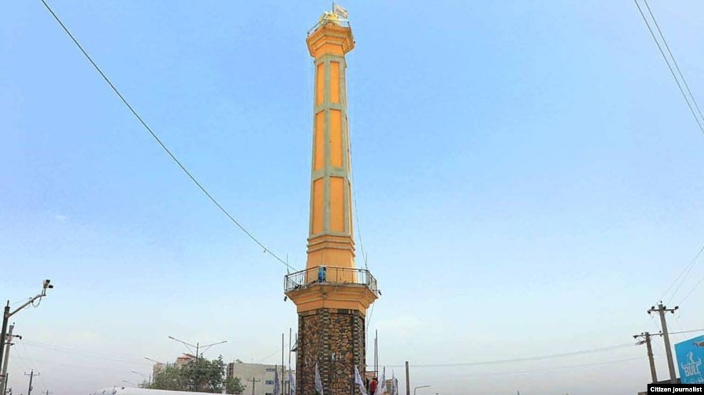 افغانستان - عکسی از منار نجات پیش از آن که تخریب شود