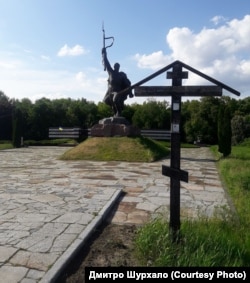 Пам'ятник в урочищі Шумейкове неподалік Лохвиці