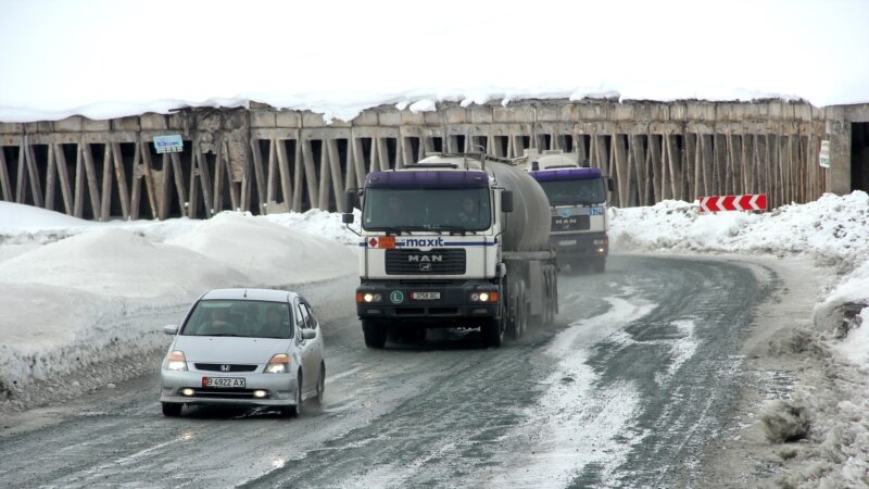 Бишкек-Ош жолундагы унаа тыгыны сакталууда