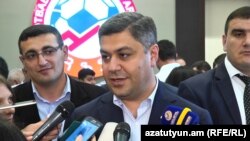 Armenia -- Artur Vanetsian speaks to journalists in Yerevan, June 26, 2019.