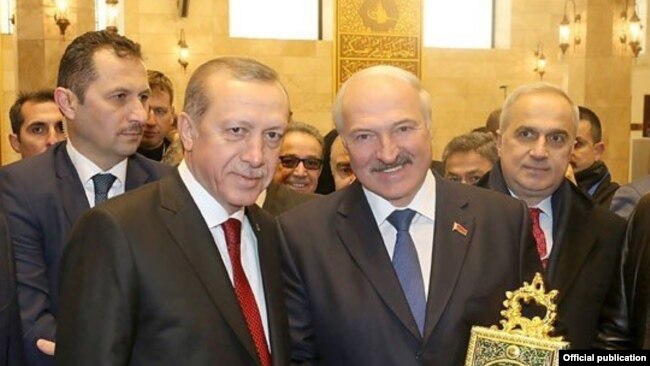 Recep Erdogan e Alexander Lukashenko