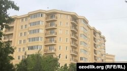Многоэтажный элитный дом в Алмазарском районе Ташкента.