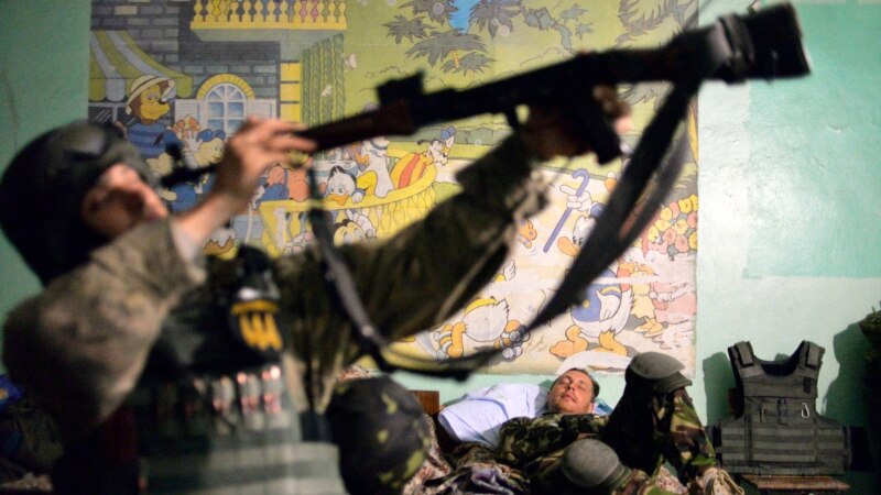 Во Украина се интензивираат судирите