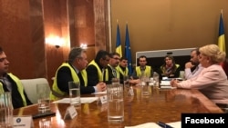 Viorica Dăncilă, la negocieri cu asociațiile care militează pentru construirea autostrăzii „Moldova”.