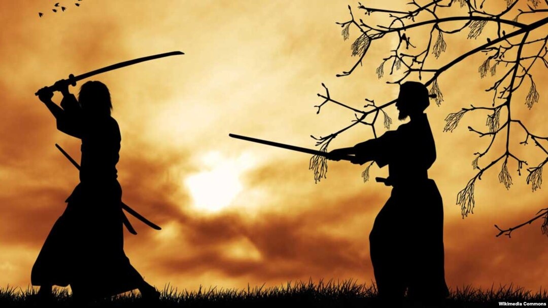 Консульство Японии во Владивостоке представило уличный бой на мечах