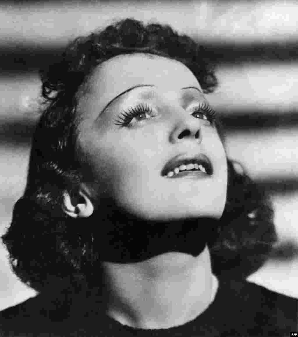 Edith Piaf (undated)