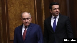 Armenia - Prime Minister Nikol Pashinian and speaker Alen Simonian arrive for a session in parliament, February 12, 2025.