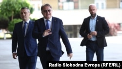 Nermin Nikšić (u sredini) 3. 6. 2025.