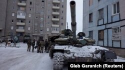 Украинаның Авдеевка шәһәрендәге танк