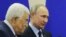 Russian President Vladimir Putin (right) and Palestinian President Mahmud Abbas after a meeting in Sochi in May 2017