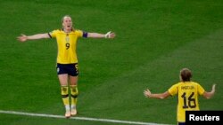 Kosovare Asllani duke e festuar golin e triumfit për Suedinë kundër Australisë për vendin e tretë në Kupën e Botës, më 19 gusht 2023.