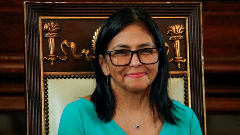 США сняли санкции с временного лидера Венесуэлы Дельси Родригес