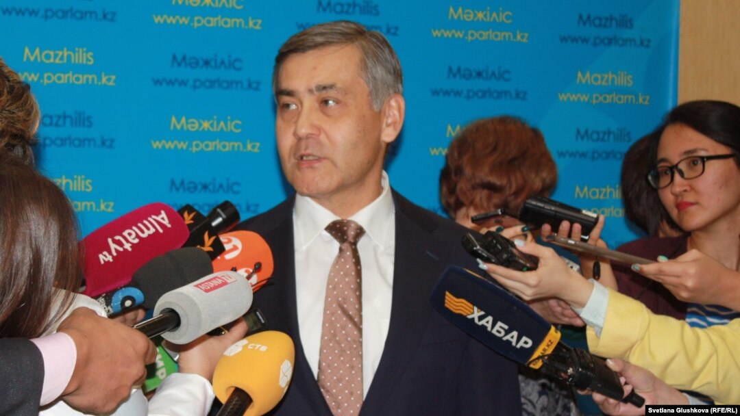 Нұрлан Ермекбаев, Қазақстанның Дін істері және азаматтық қоғам министрі. Астана, 18 қыркүйек 2017 жыл