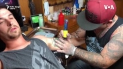 Cum se luptă cu rasismul artiștii care fac tatuaje