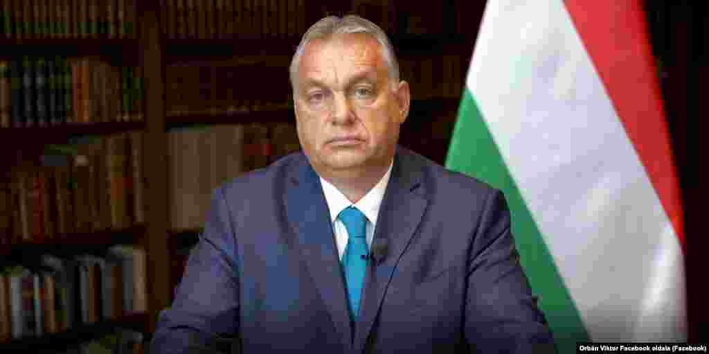 &quot;Ahogy itt Budapesten mondják, mi sógorok vagyunk, az önökkel szembeni támadás a velünk szembeni támadás, az önök fájdalma a mi fájdalmunk, az önök kihívásai a mi kihívásaink is&quot; - reagált Orbán Viktor miniszterelnök egy, a Facebook-on közzétett videóban.