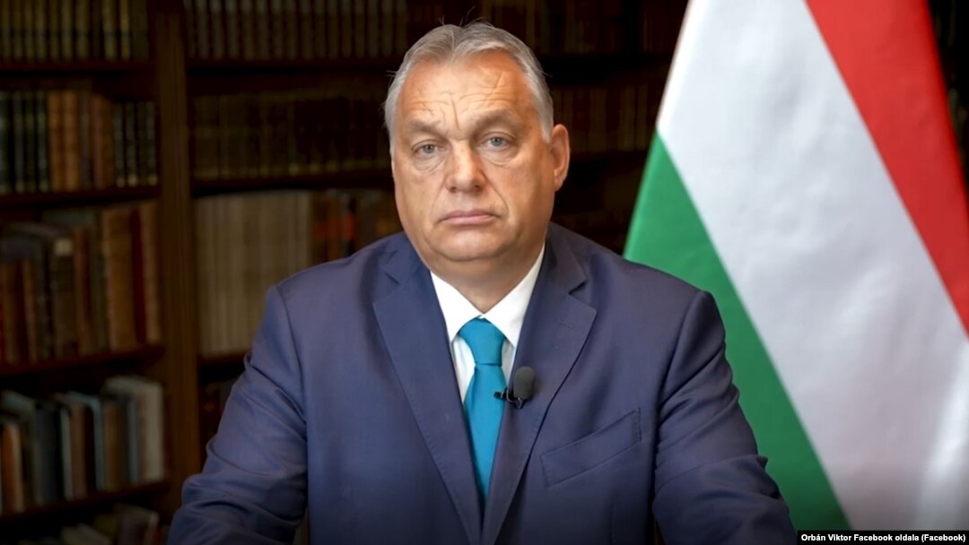 Viktor Orban expresses his condolences to the families of the victims of the Vienna terrorist attack in a video he published on Facebook.