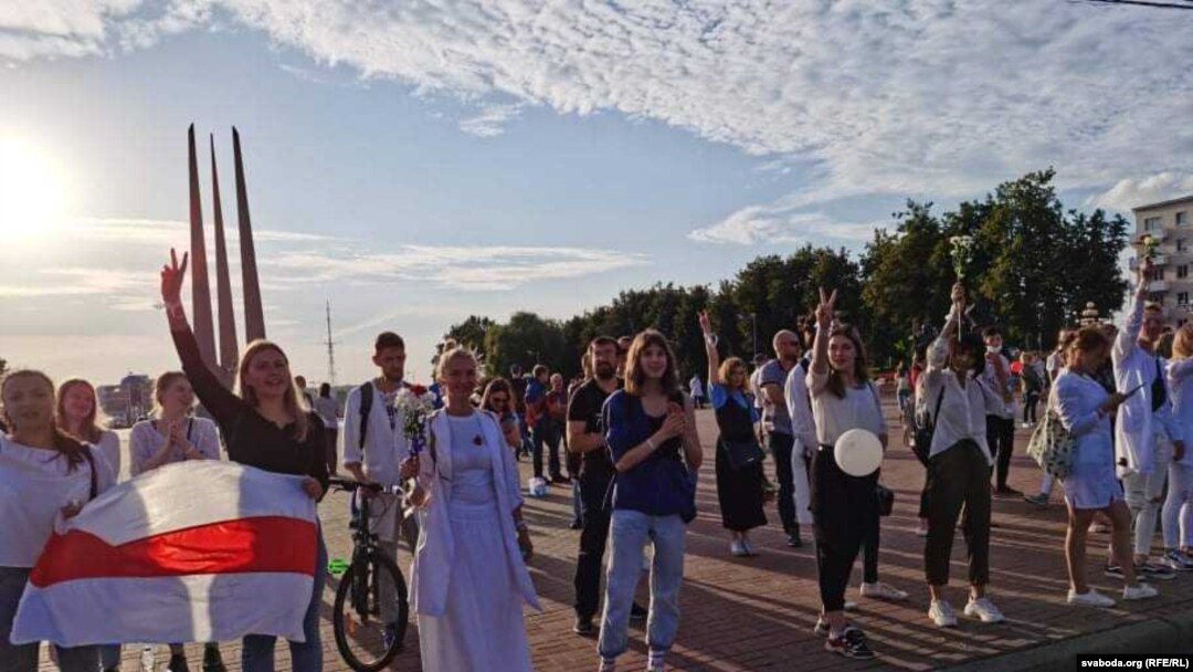 Акцыя пратэсту мэдыкаў у Віцебску, 15 жніўня 2020 году.