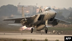 An Israeli F-15 Eagle fighter jet takes off from a Israeli Air Force base. File photo.