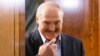 Beloruski lider Aleksandar Lukašenko je javno izjavio da se korona virus može lečiti traktorom, votkom, kupanjem i igranjem hokeja