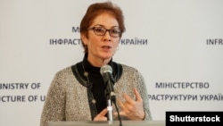 Посол США в Україні Марі Йованович