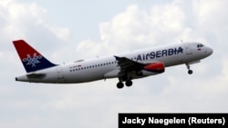 State-owned Air Serbia and the privately owned Air Pink airline look set to benefit from Belgrade's refusal to join EU sanctions on flights in and out of Russia. (file photo)