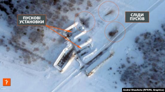 Сліди ймовірного запуску реактивних «Гераней» із рейкових пускових установок на аеродромі «Шаталово» поблизу кордону з Білоруссю. Знімок від 1 березня 2026 року