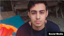 محمدامین بیگلری ۱۹ ساله یکی از معترضانی است که به اعدام محکوم شده است