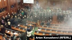 Parlament Kosova, 19. februara 2016 .